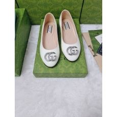 Gucci Flat Shoes